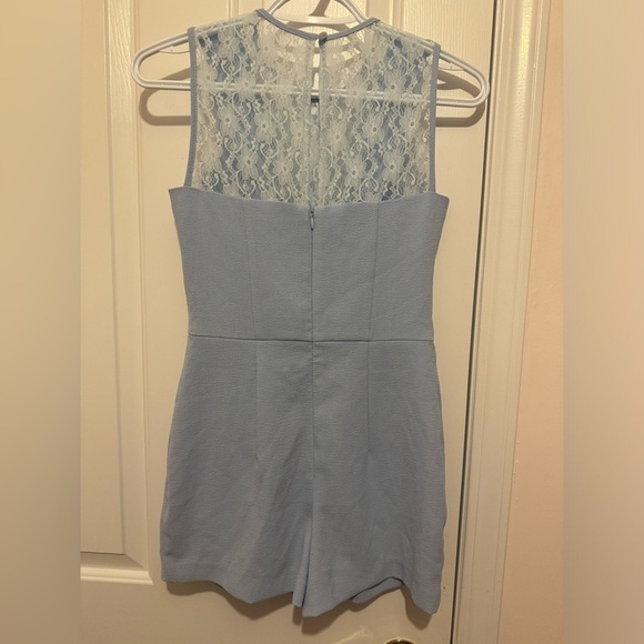 Petites Collection - Picture 2 of 3